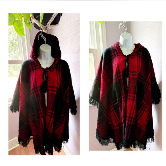 Tejidos Diaz Wool Poncho With Pockets - Picture 2 of 4